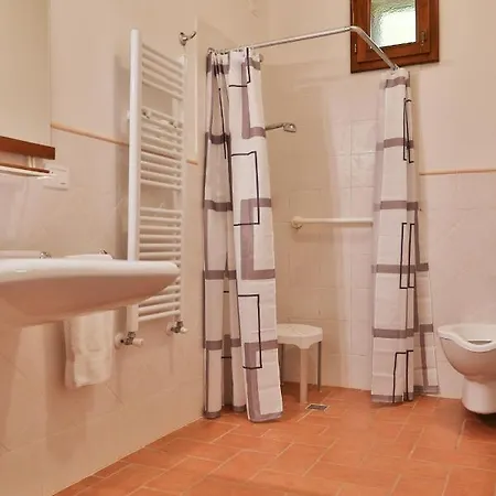 Alloggio per agriturismo Antico Borgo La Torre *
