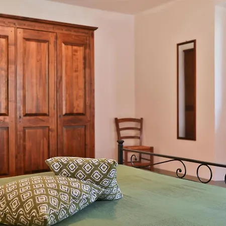 Alloggio per agriturismo Antico Borgo La Torre *