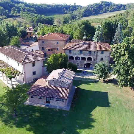 Alloggio per agriturismo Antico Borgo La Torre *